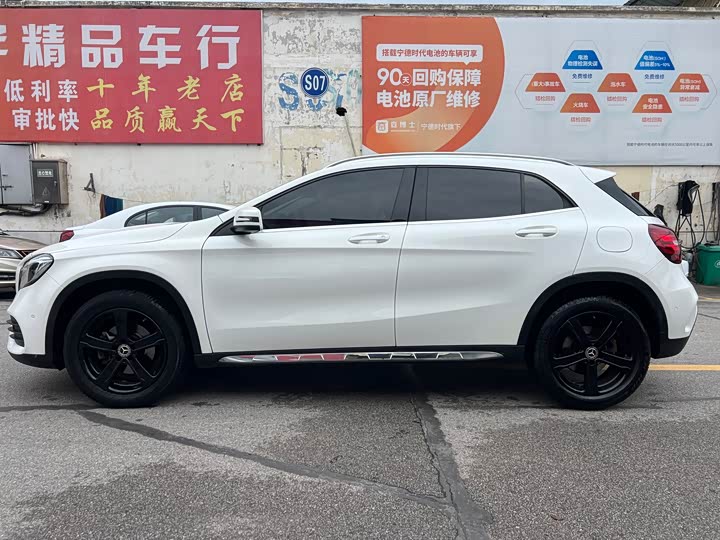 Mercedes-Benz GLA 2019 GLA 200 — фото 4