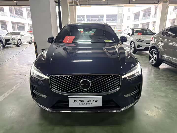 Volvo XC60 2026 B 5 4 WD — фото 2