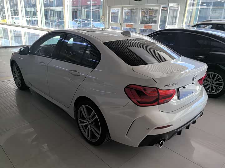 BMW 1-Series 2020 125i Leading M — фото 6