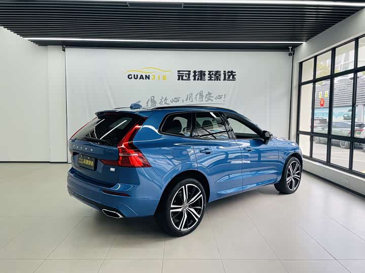 Volvo XC60 Hybrid 2021 T 8 E Hybrid — фото 16