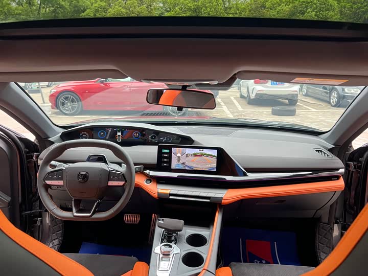 Changan UNI-V 2025 1.5 T 500 Bar — фото 21