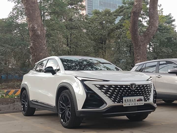 Changan UNI-T 2021 1.5 T Flagship — фото 3