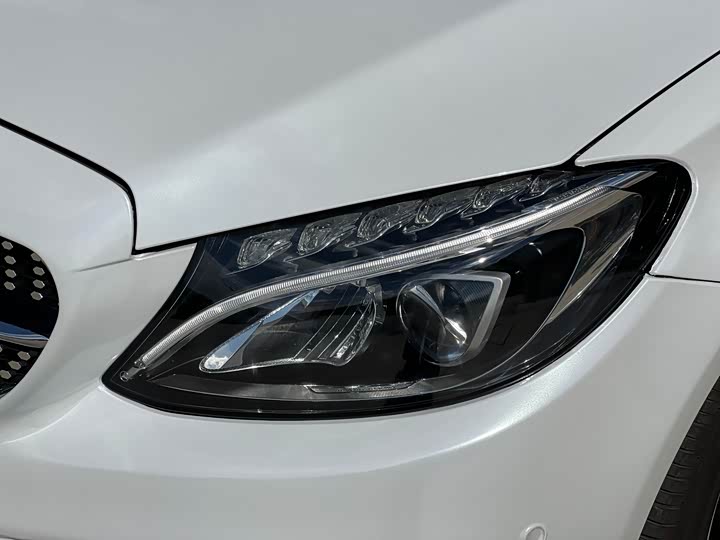 Mercedes-Benz C-Class 2018 C 200 — фото 11