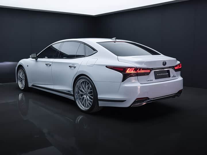 Lexus LS 2018 500h F SPORT V — фото 6