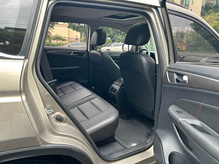 Changan CS75 2016 1.8 T ATElite IV — фото 12