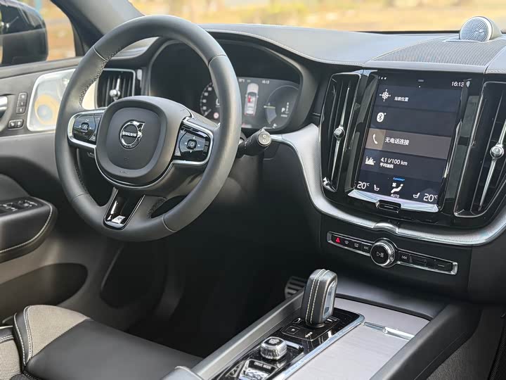 Volvo XC60 Hybrid 2020 T 8 E Hybrid — фото 20