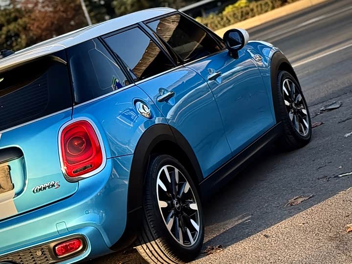 MINI Hatch — фото 13