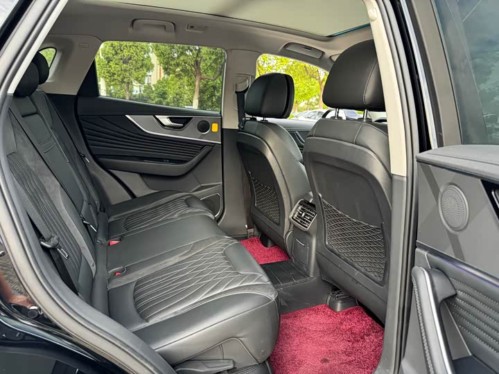 Hongqi HS5 2023 2.0 T 4 WD Pro — фото 7