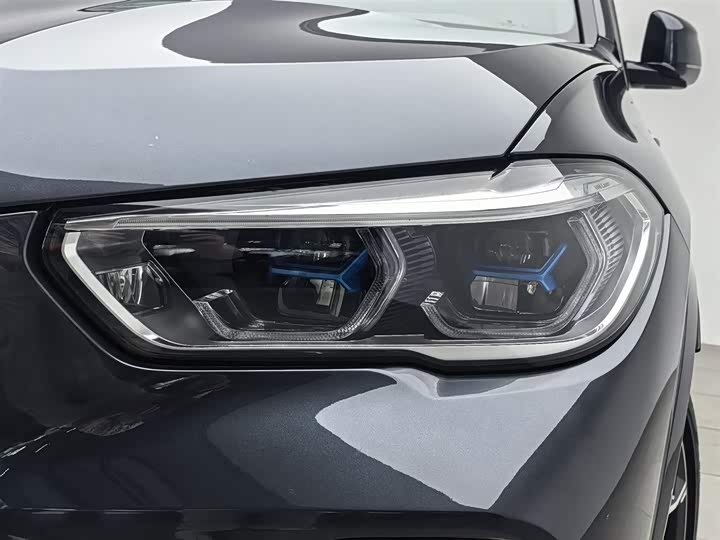 BMW X5 2019 x Drive 40i M — фото 7