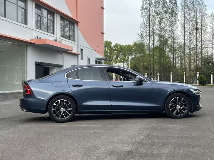 Volvo S60 2021 T 4 — фото 15