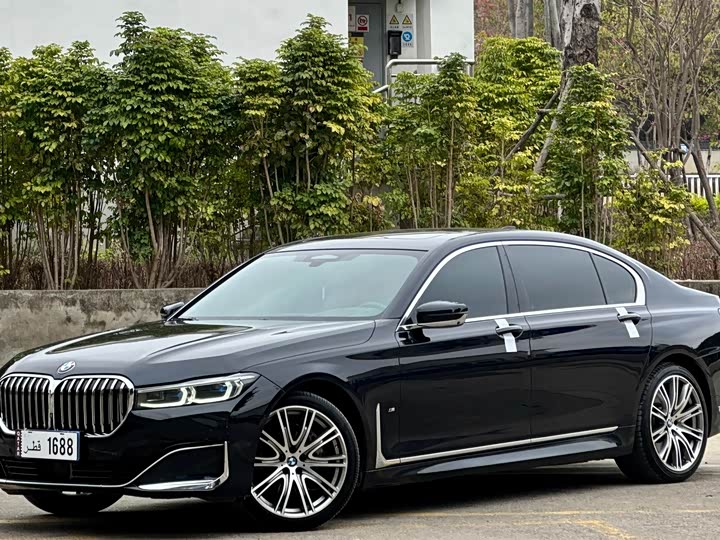 BMW 7-Series 2021 740 Li x Drive — фото 1