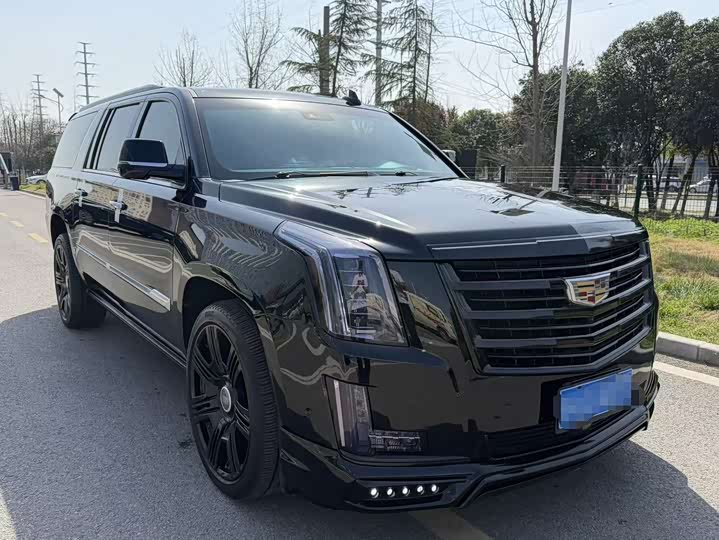 Cadillac ESCALADE 2017 6.2 L ESV — фото 3