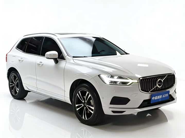 Volvo XC60 2019 T 5 4 WD V — фото 6
