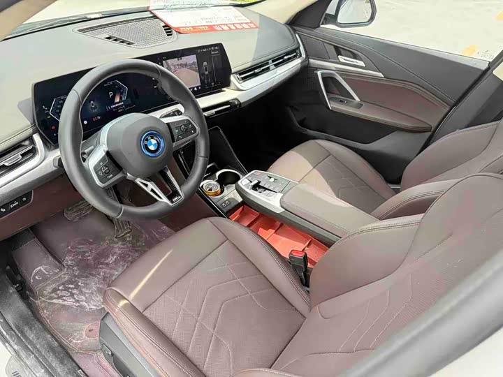 BMW X1 sDrive25Li M спортпакет — фото 9