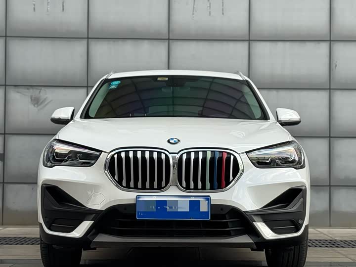 BMW X1 2020 s Drive 20 Li — фото 2
