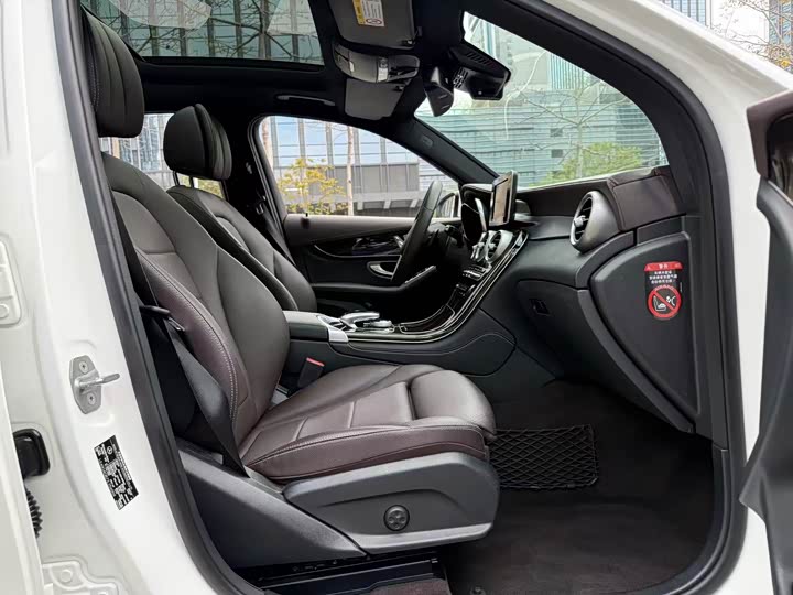 Mercedes-Benz GLC 2018 GLC 260 4 MATIC Luxury — фото 14