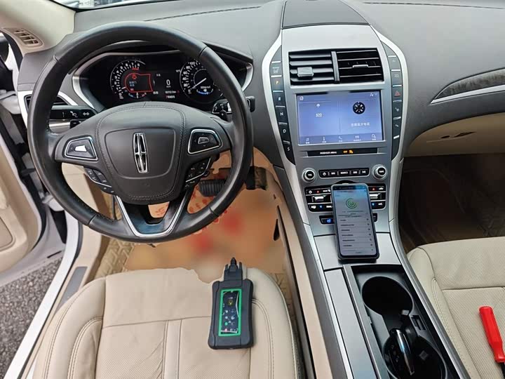 Lincoln MKZ 2019 2.0 T VI — фото 10