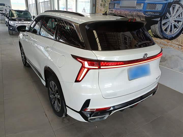 Changan CS75 PLUS 2023 2.0 T ATPremium — фото 23
