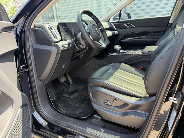 Hongqi HS3 PHEV 2024 115km — фото 7