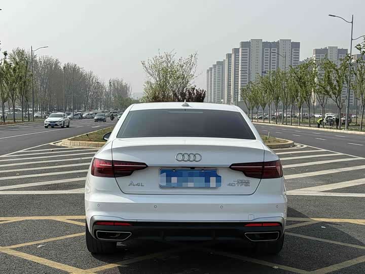 Audi A4L 40 TFSI стиль-динамик — фото 9