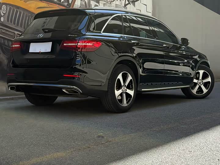 Mercedes-Benz GLC 2019 GLC 260 4 MATIC Luxury — фото 2