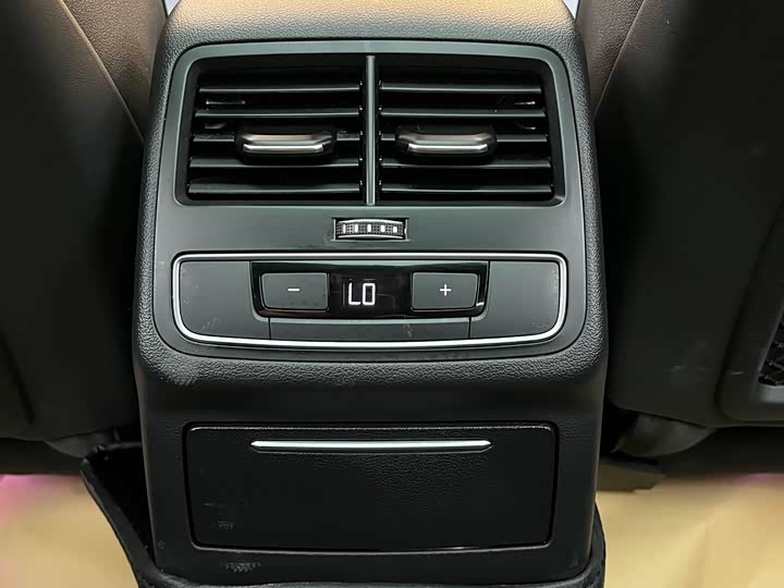 Audi A4L 2023 40 TFSI quattro — фото 25