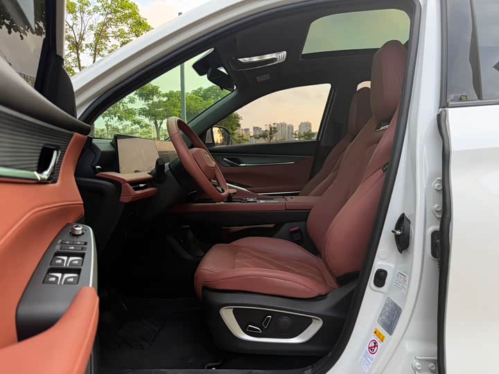 Changan CS75 PLUS 2023 1.5 T ATPremium — фото 4