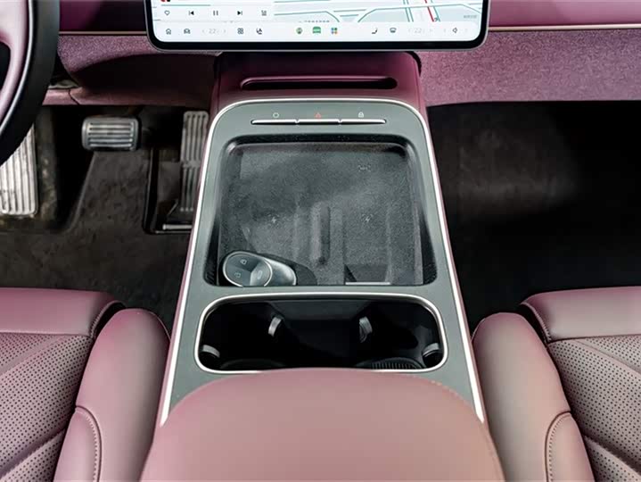 NIO ET5T 2025 75k Wh Touring — фото 14