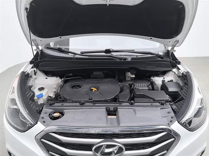 BAIC Hyundaiix 2015 2.0 L AT 2 WD V — фото 6