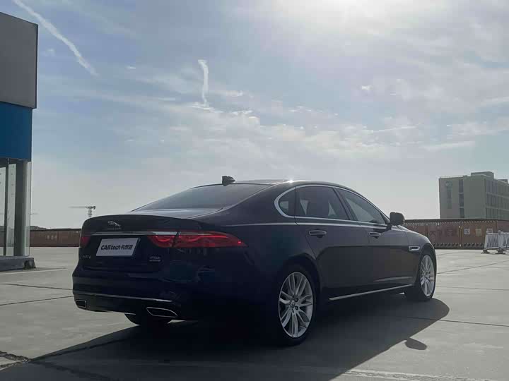 Jaguar XFL 2020 XFL 2.0 T P 250 4 WD — фото 8