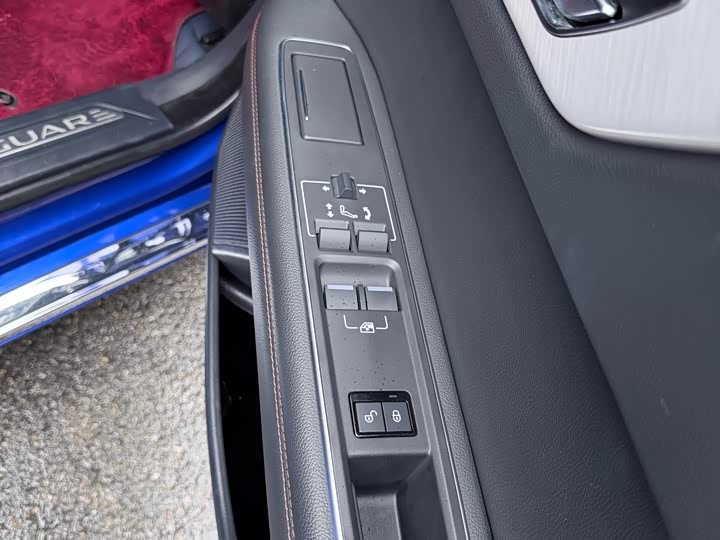 Jaguar XEL 2019 2.0 T 200 PS — фото 10