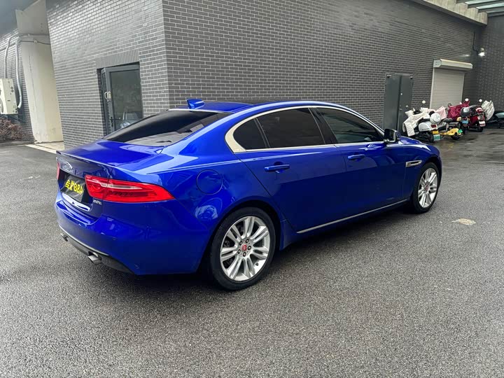 Jaguar XEL 2019 2.0 T 200 PS — фото 16