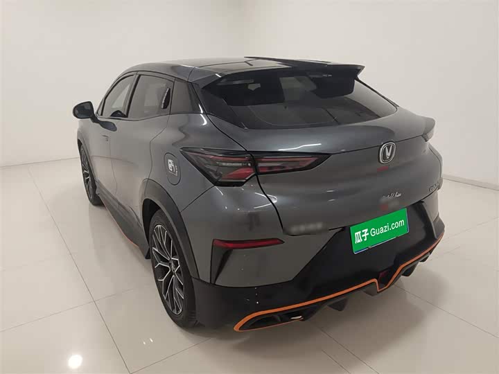 Changan UNI-T 2022 1.5 T Premium — фото 5