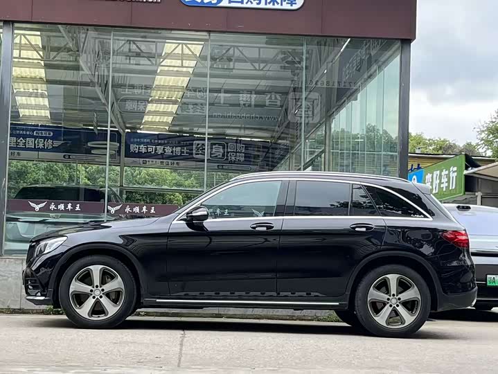 Mercedes-Benz GLC 2017 GLC 260 4 MATIC Luxury — фото 7