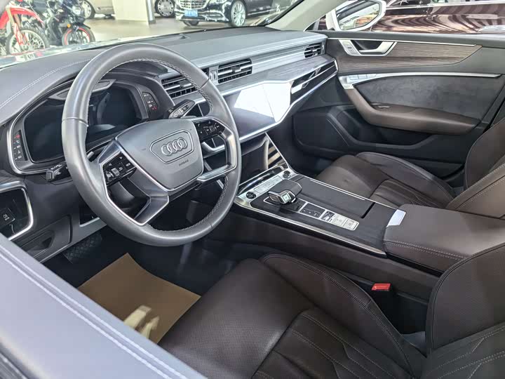 Audi A7L 2022 55 TFSI quattro S-line — фото 3