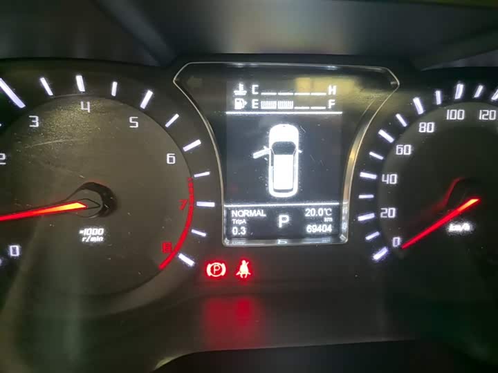 Trumpchi GS4 2017 235 T AT 2 WD — фото 12