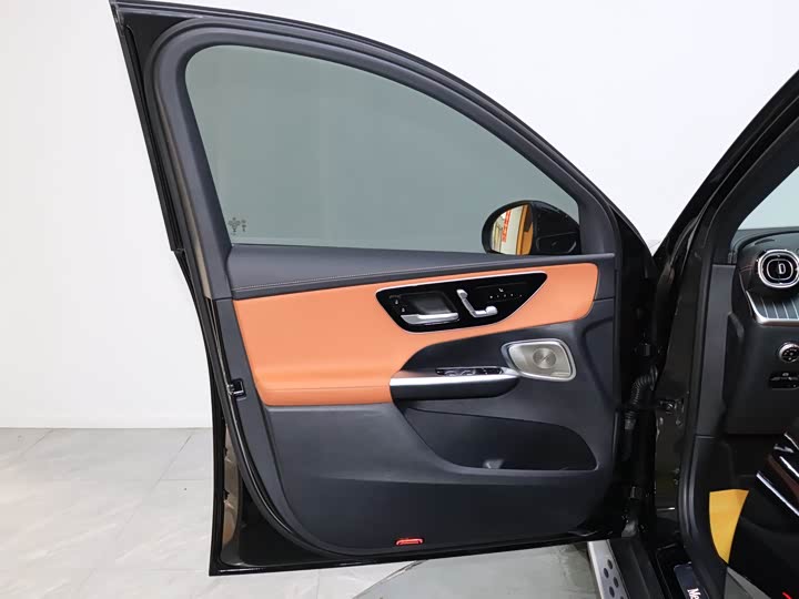 Mercedes-Benz GLC 2024 GLC 260 L 4 MATIC Luxury 5 — фото 14