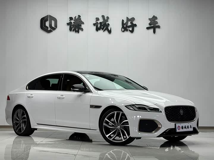 Jaguar XFL 2024 2.0 T P 300 4 WD — фото 4
