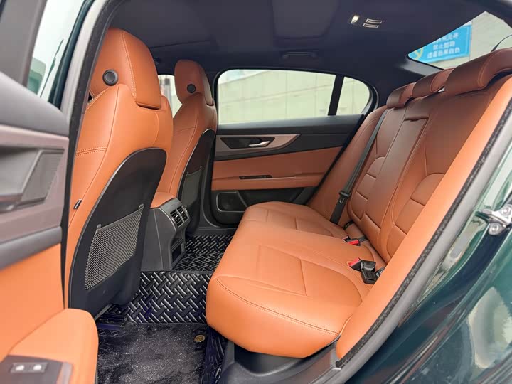 Jaguar XEL 2023 2.0 T 250 PS R-DYNAMIC S — фото 6