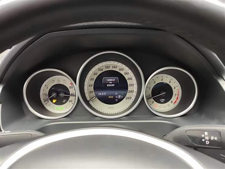 Mercedes-Benz E-Class рестайлинг E 200 L — фото 6