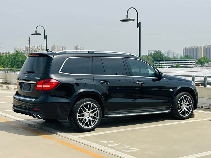 Mercedes-Benz GLS 2016 AMG GLS 63 4 MATIC — фото 4