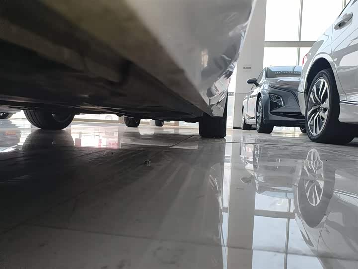 Jaguar XEL 2019 2.0 T 200 PS — фото 22
