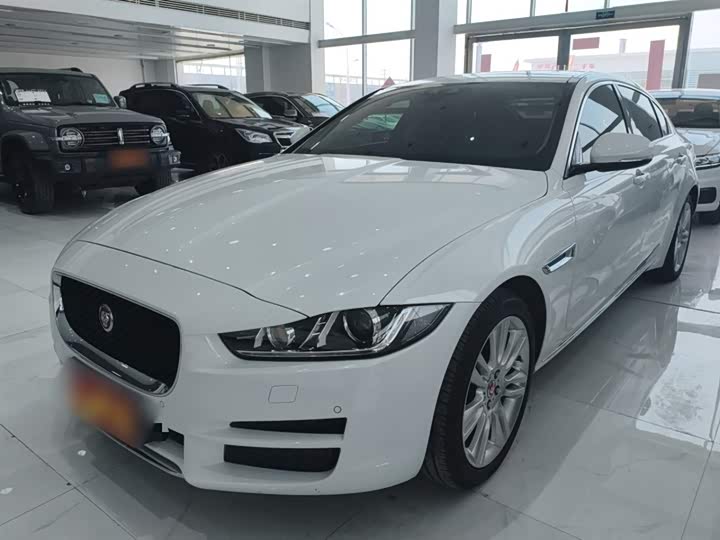 Jaguar XEL 2019 2.0 T 200 PS — фото 2