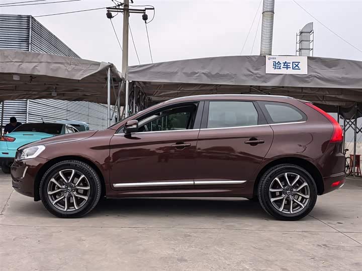 Volvo XC60 2016 T 5 AWD — фото 4