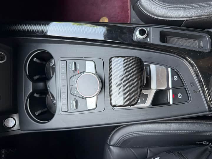 Audi A4L 30 40 TFSI стиль — фото 16