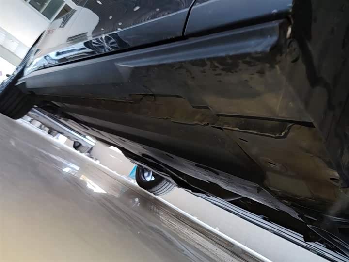 Changan UNI-V 2023 1.5 T Premium — фото 21