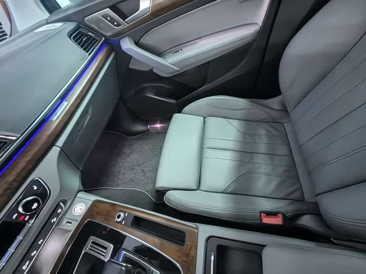 Audi Q5L 2021 40 TFSI — фото 9