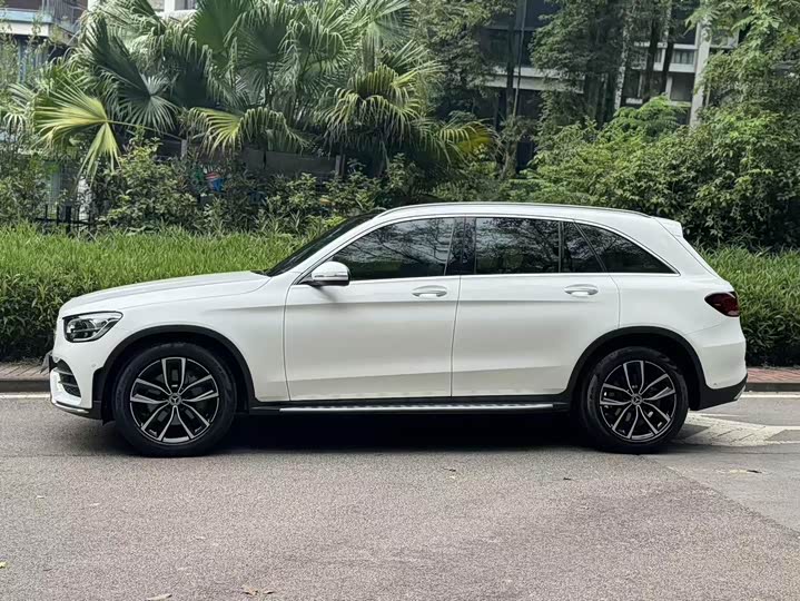 Mercedes-Benz GLC 2020 GLC 300 L 4 MATIC — фото 4