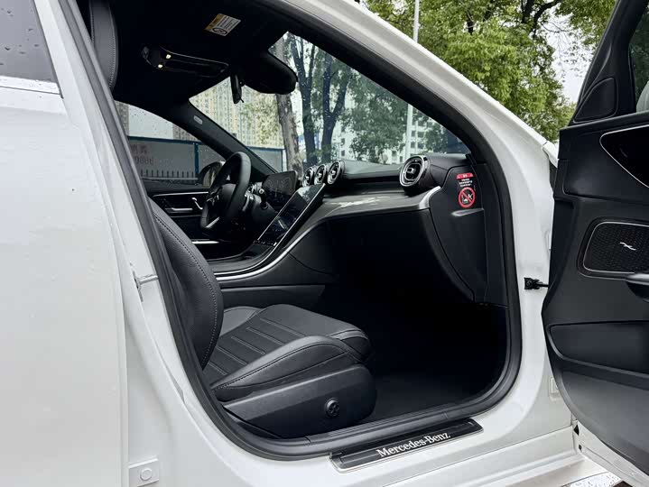 Mercedes-Benz C-Class 2025 C 260 L — фото 14