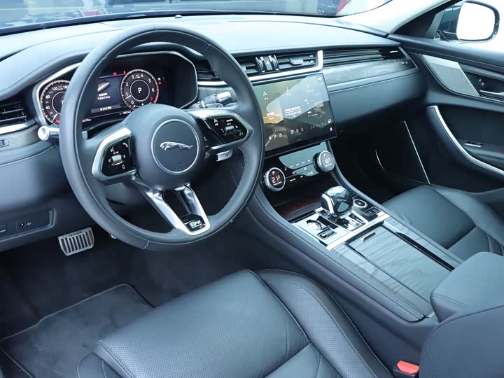 Jaguar XFL 2022 XFL 2.0 T P 250 2 WD — фото 6